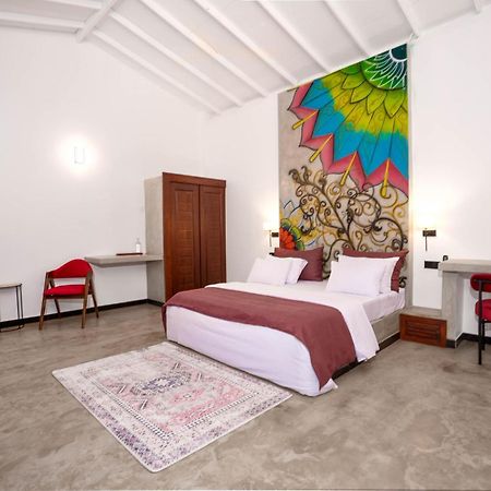 Hasthri Boutique Red Chalet In Ahangama With Pool Near Beach Exterior foto