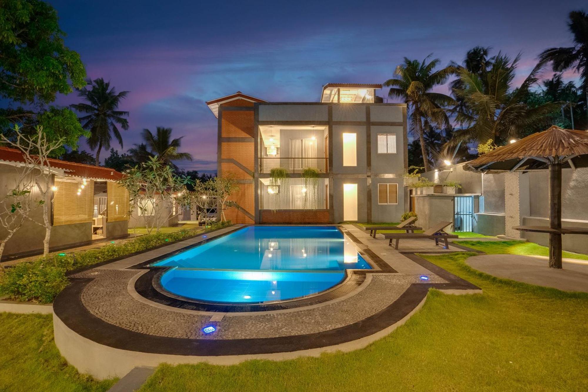 Hasthri Boutique Red Chalet In Ahangama With Pool Near Beach Exterior foto